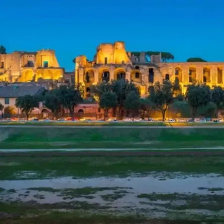 Vacanze Romane Colosseo * Rom