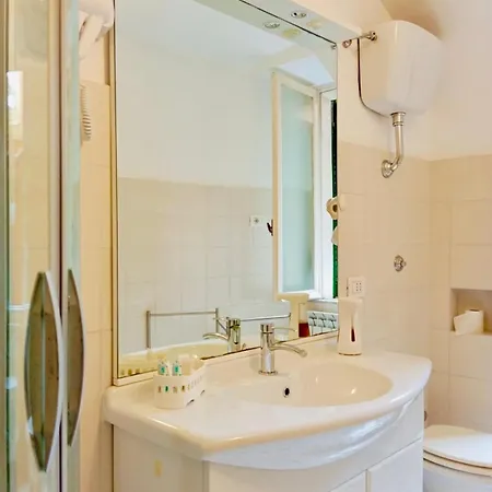 Vacanze Romane Colosseo Lägenhet Rom